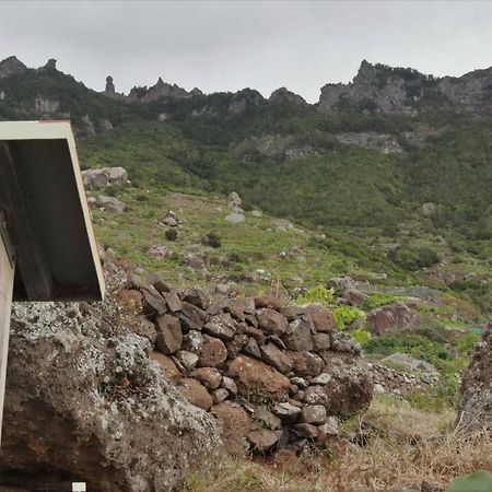 Oasis Atlantico: Rincon Secreto Al Pie De Los Senderos Azano Екстериор снимка